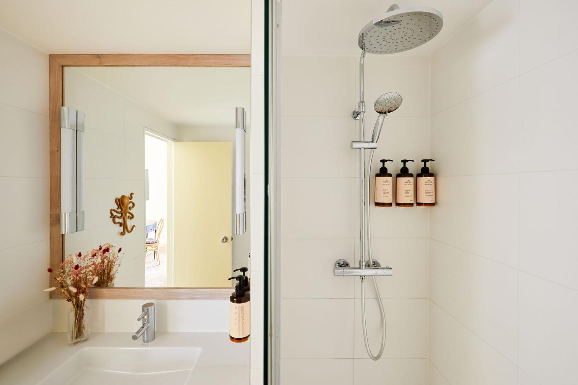 Hotel Indigo Centre Chartrons By Ihg 4*